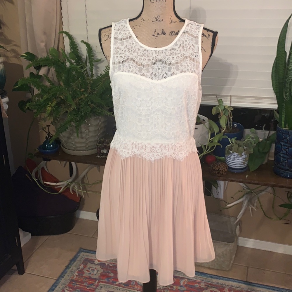 Forever 21 Contemporary dress size medium